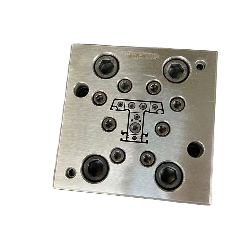 Tête de moulage par extrusion de profilé de PVC professionnel pour moules de produits ménagers